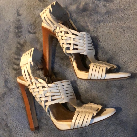 Diane VonFurstenberg leather heels - Picture 2 of 5